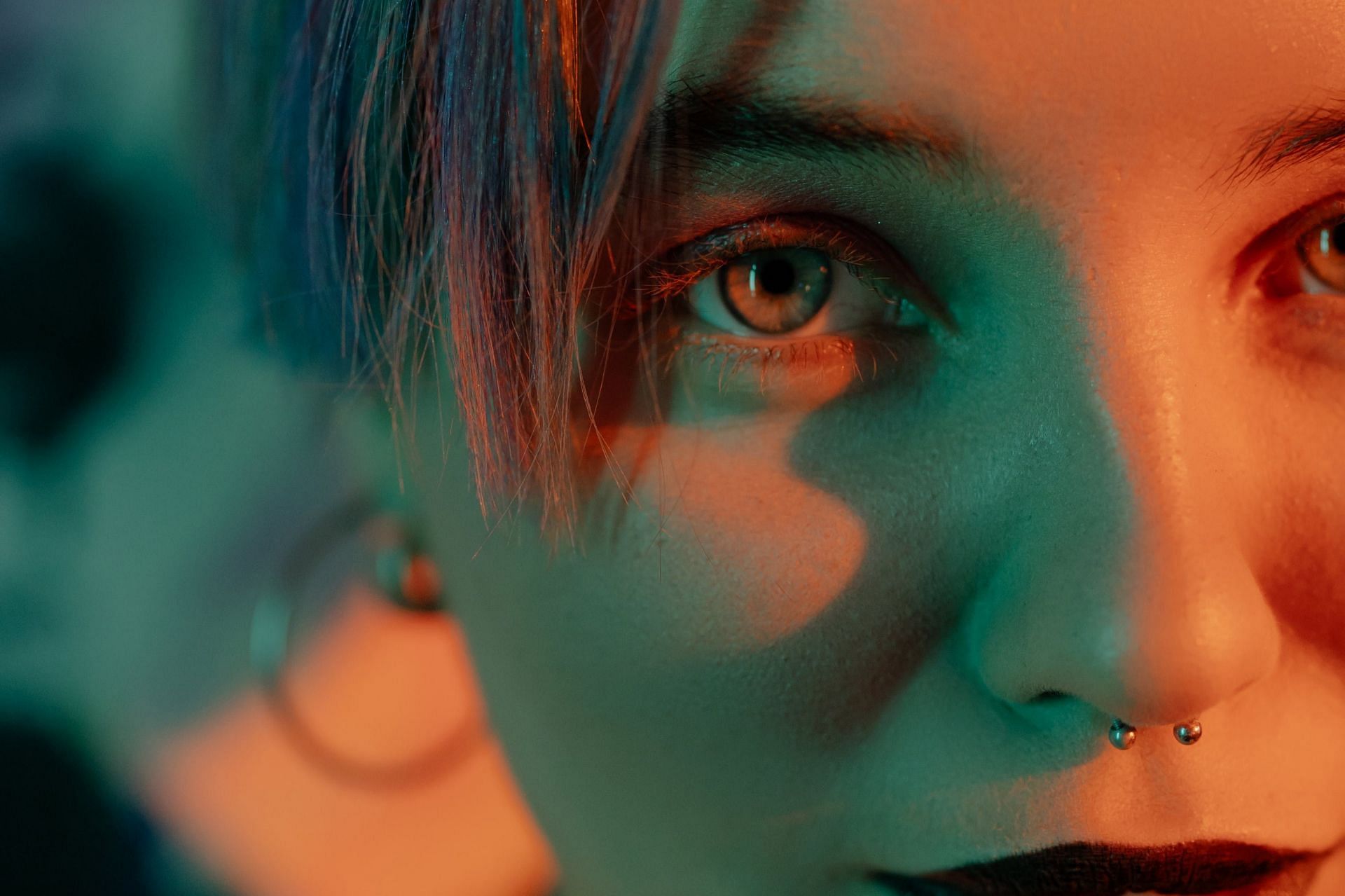 Copycat eye drop (image sourced via Pexels / Photo by andrea)